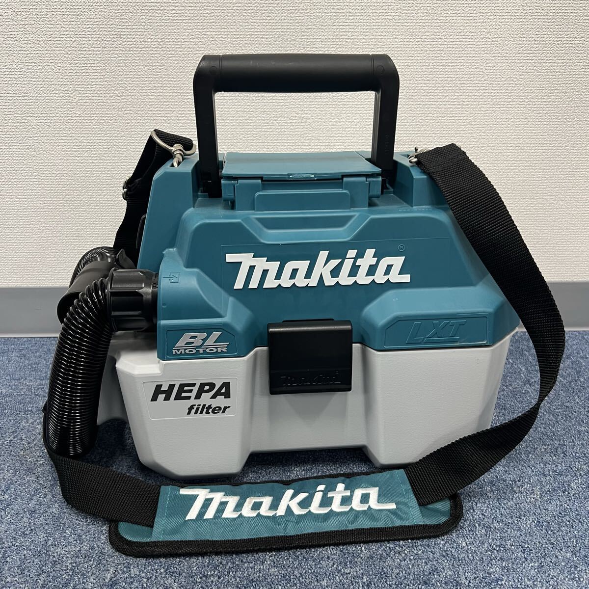 H5【1円〜スタート！説明必読 直接引取無】makita マキタ 乾湿両用 業務用 充電式集じん機 VC750D 18V
