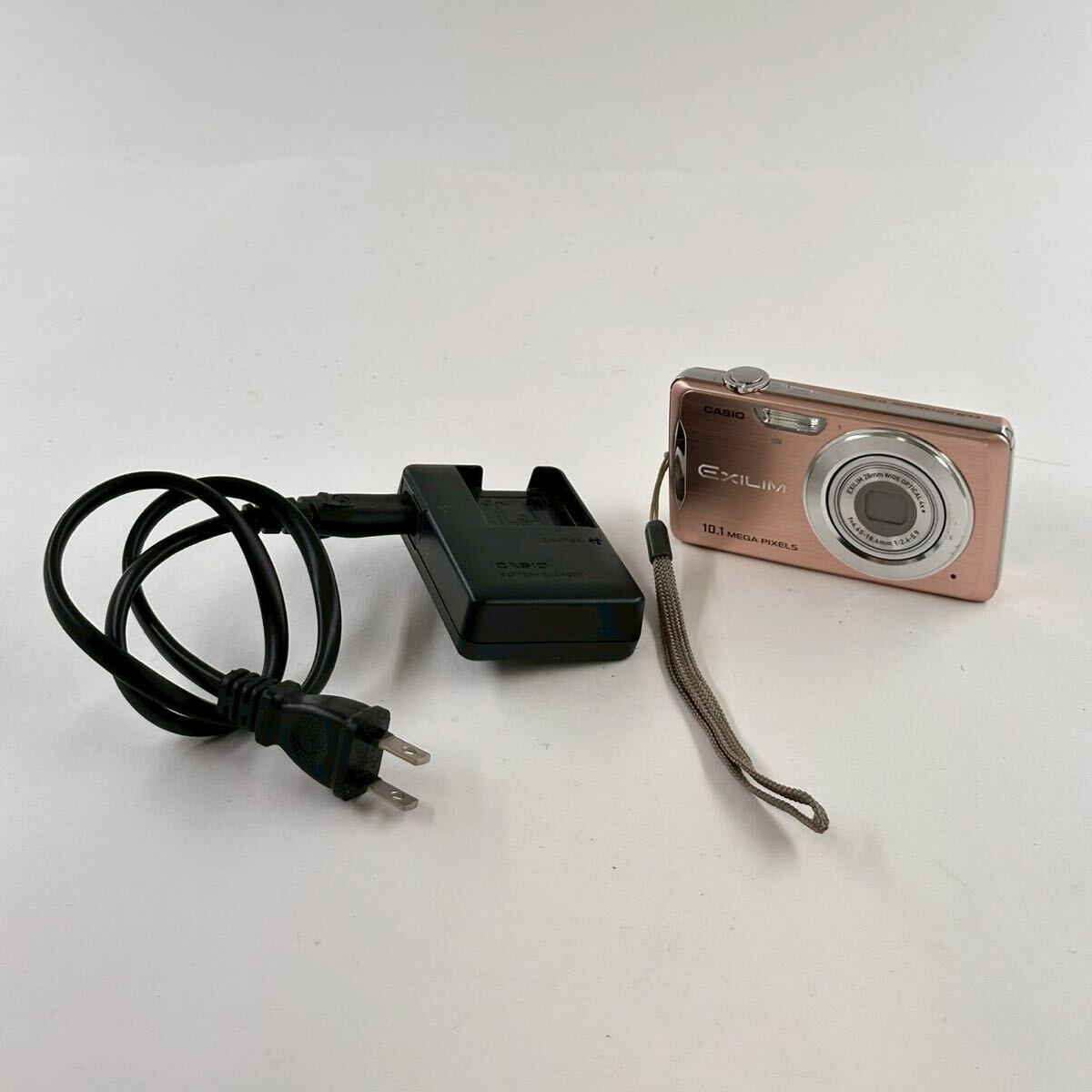 HH5【1円〜スタート！通電確認済 説明必読 直接引取無】CASIO カシオ EXILIM エクシリム EX-Z270 4.65-18.6mm F2.6-5.9 バッテリー付