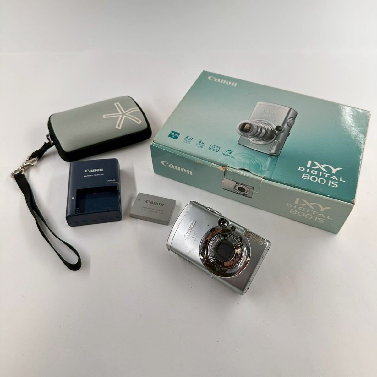 HH5【1円〜スタート！通電確認済 説明必読 直接引取無】Canon キャノン IXY DIGITAL 800 IS イクシー 5.8-23.2mm F2.8-5.5 バッテリー付