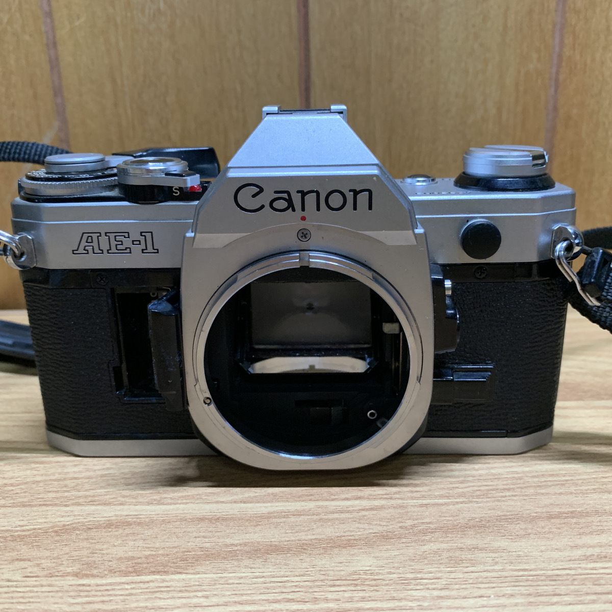 1円~ Canon キャノン AE-1 フィルムカメラ ボディ