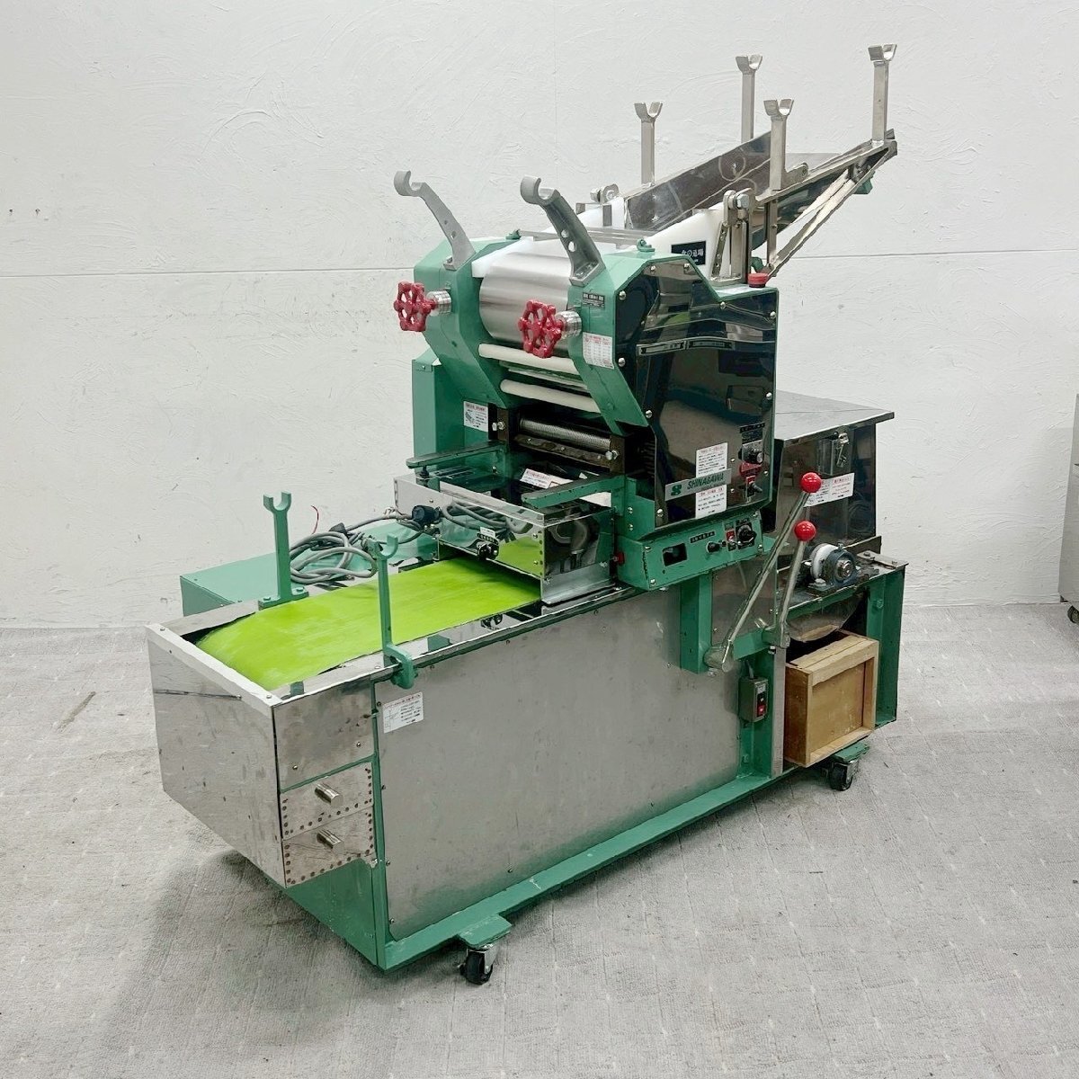 ★引取限定★ 品川麺機 製麺機 マイティー50 切刃 M12 M18 100V仕様 業務用 ロール式製麺機 /D6027