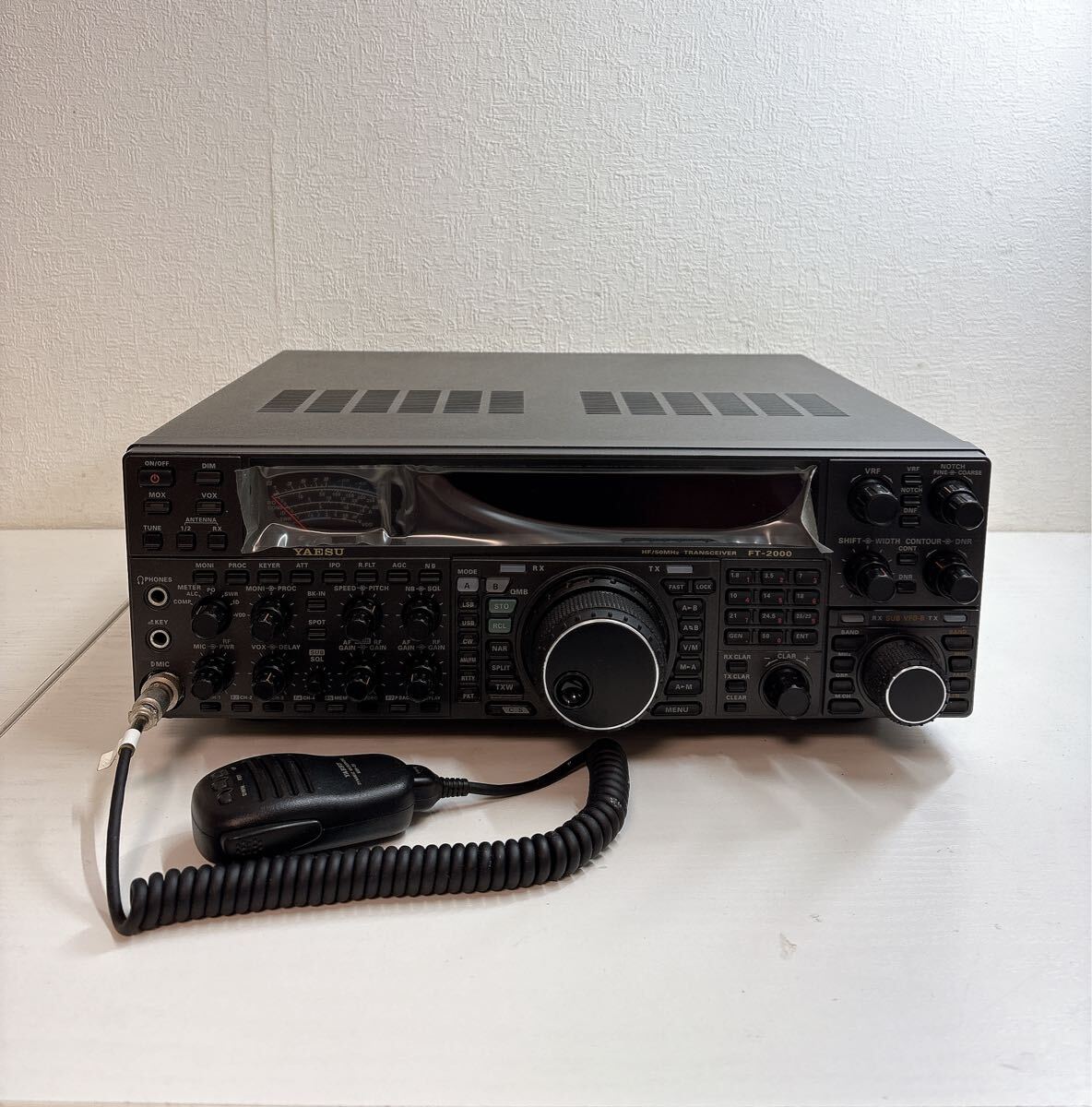 2737 YAESU 八重洲 ヤエス FT-2000 HF-50MHz トランシーバー 無線機 アマチュア無線機 MH-31 未チェックジャンク