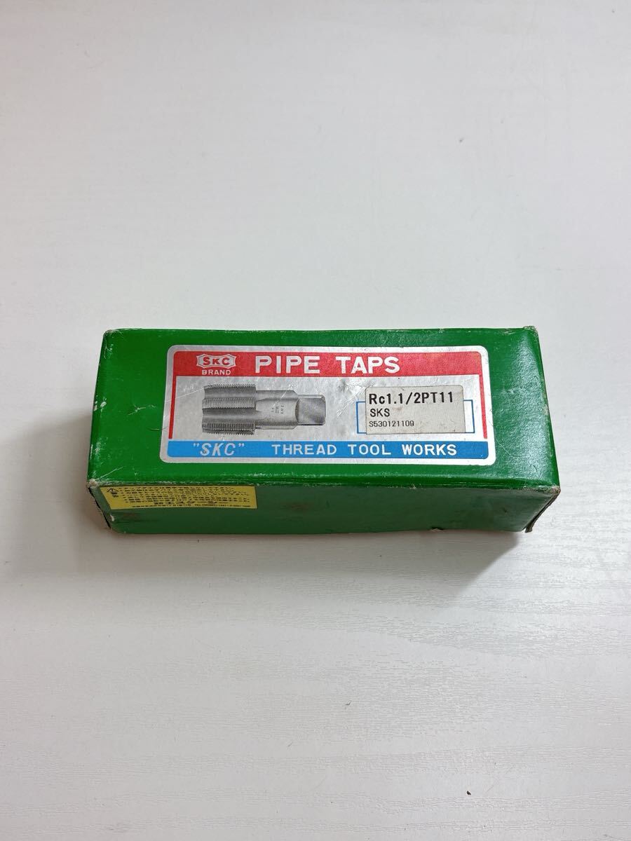 2676 SKC PIPE TAPS Rc1.1/2PT11 SKS THREAD TOOL WORKS 工具 大工道具 現状品 未チェックジャンク