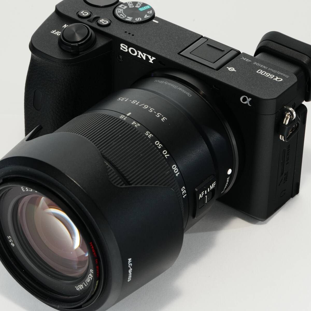 α6400の2倍長持ち&ブレない SONY α6600 SEL18135 492