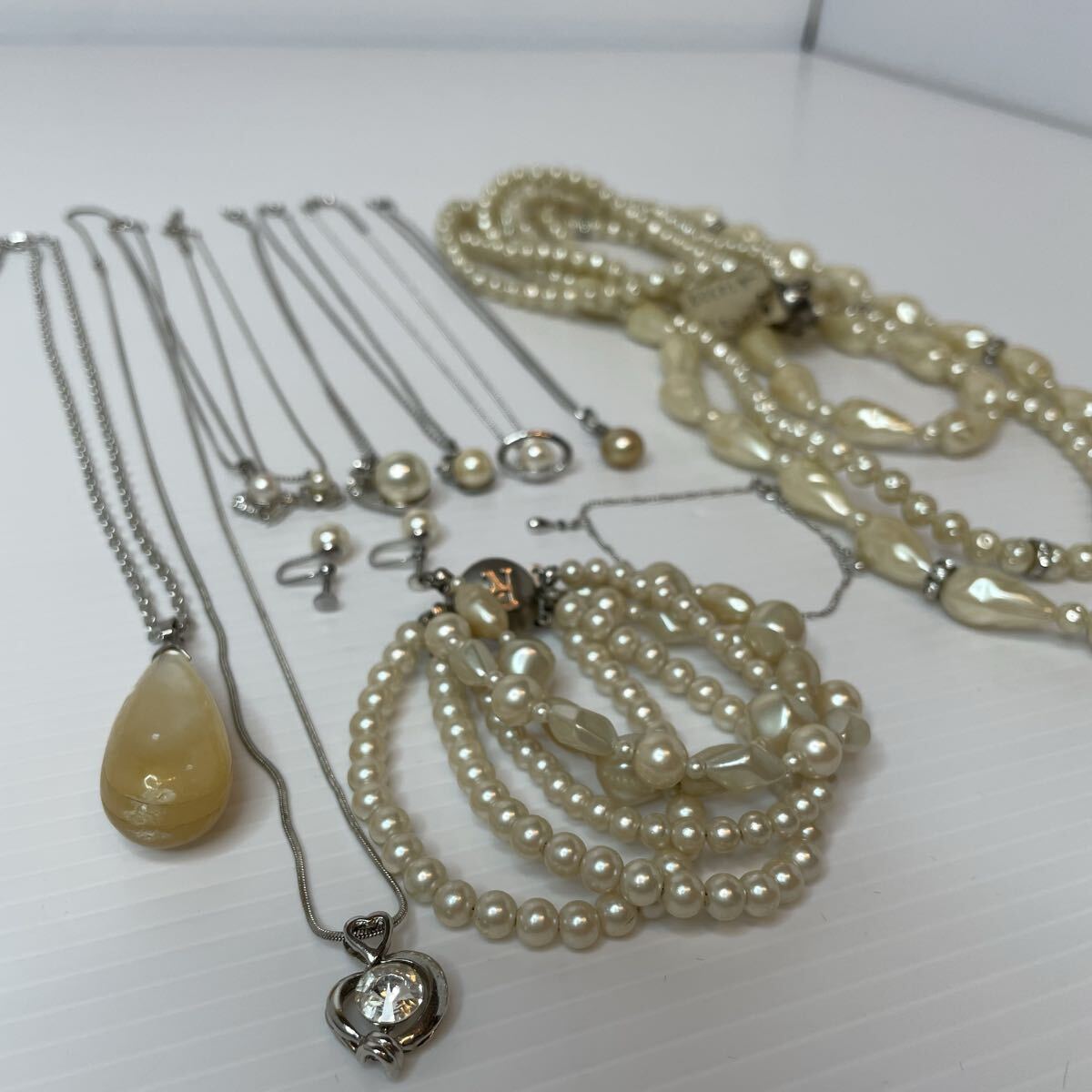 未検品☆パール ネックレス ブレスレット イヤリング まとめ売り 真珠 天然石 イミテーション アクセサリー シルバー フェイク 遺品整理