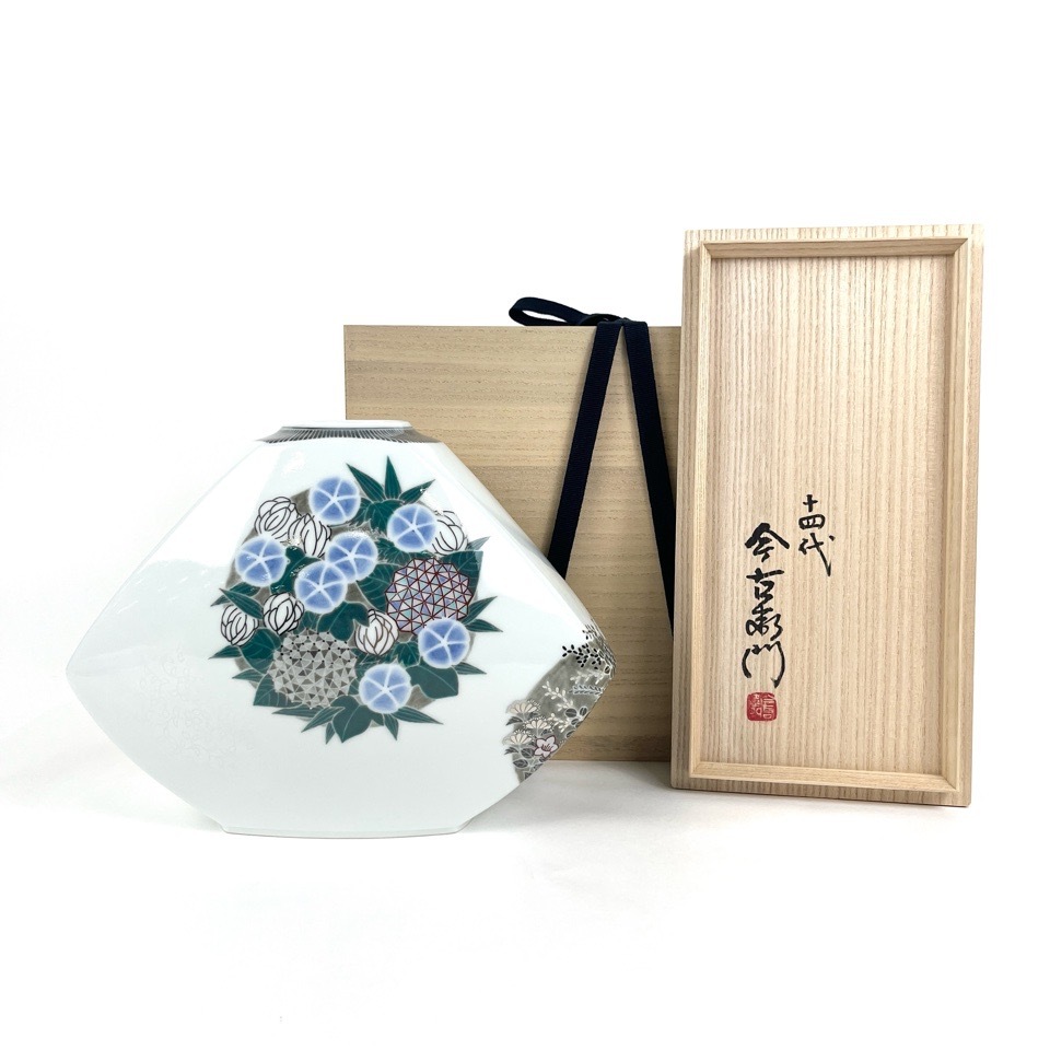 人間国宝 十四代 今泉今右衛門 色絵雪花墨色墨はじき 四季花文花瓶 共箱 共布 陶磁器 骨董