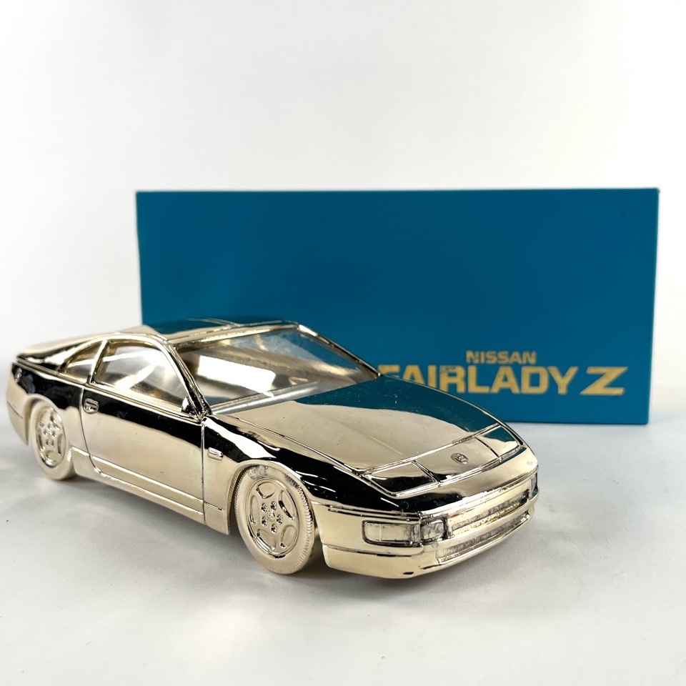 NISSAN 日産 ニッサン フェアレディZ 金属製 シガレットケース 箱付き 日産 ミニカー 灰皿 インテリア 置物 ヴィンテージ　おもちゃ