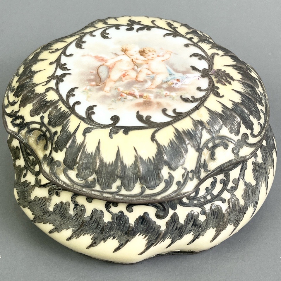 アンティーク 西洋美術 天使像 蓋物 ピルケース 陶磁器 バックスタンプ 骨董