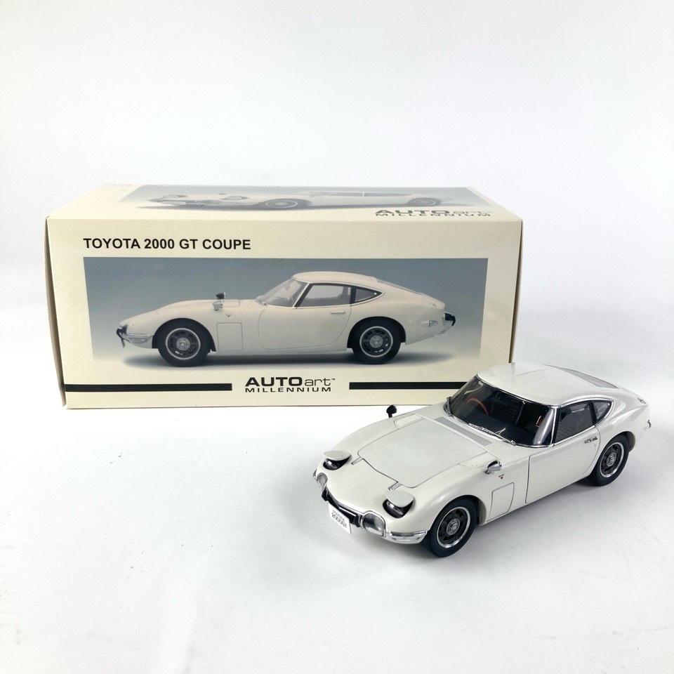 AUTOart Millennium オートアート ミレニアム 1/18 ミニカー TOYOTA 2000GT COUPE トヨタ クーペ 現状品 模型 おもちゃ