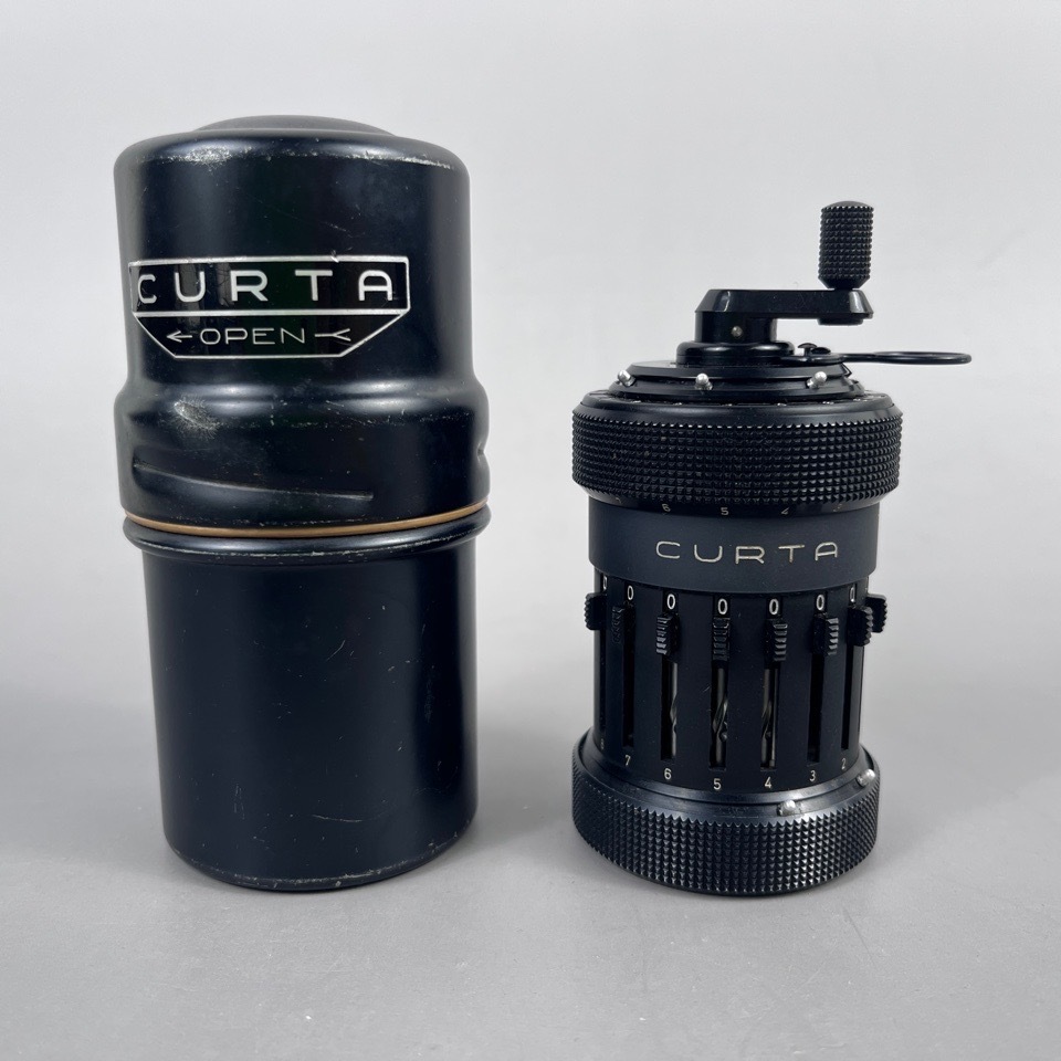 希少 CURTA TYPE1 クルタ機械式計算機 リヒテンシュタイン製 System Curt Herzstark Made in Liechtenstein 工芸品 骨董