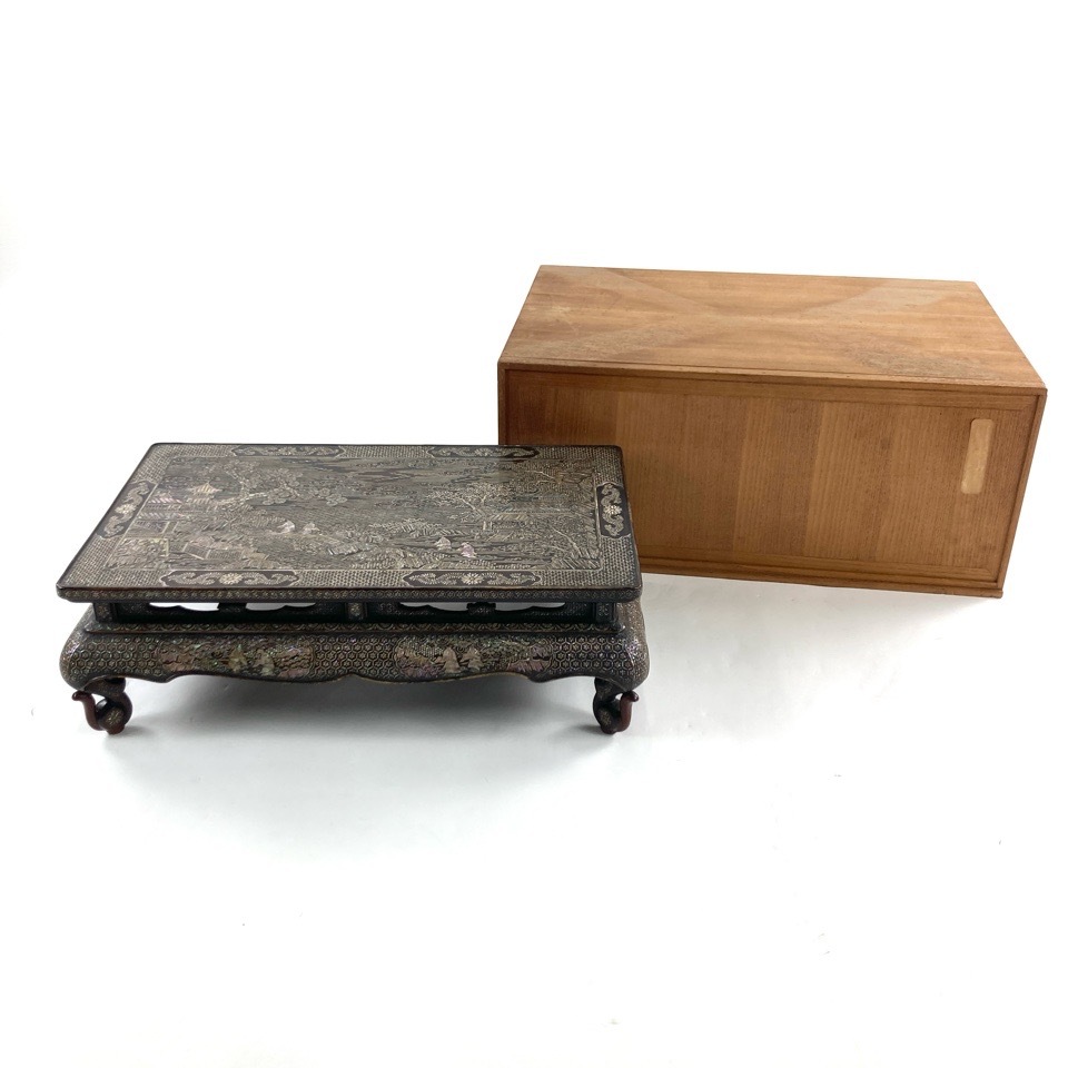 中国古玩 螺鈿楼閣人物図飾台 箱付 長方平卓 花台 漆器 華道具 時代 工芸品 ※同梱不可 骨董