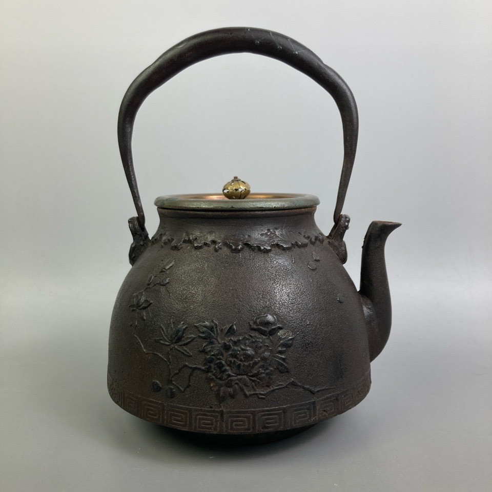 時代 光龍堂銘 花鳥風月文鉄瓶 袋弦 持ち手象嵌 煎茶道具 湯沸し 急須 茶道具 骨董