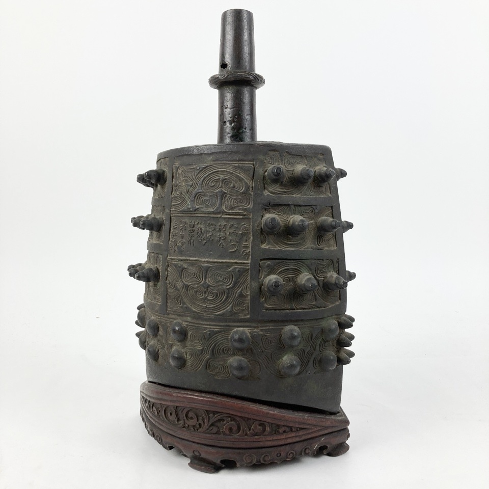 中国古玩 編鐘 金鼎文 青銅器 祭器 台座付き 時代 打楽器 骨董・民芸品