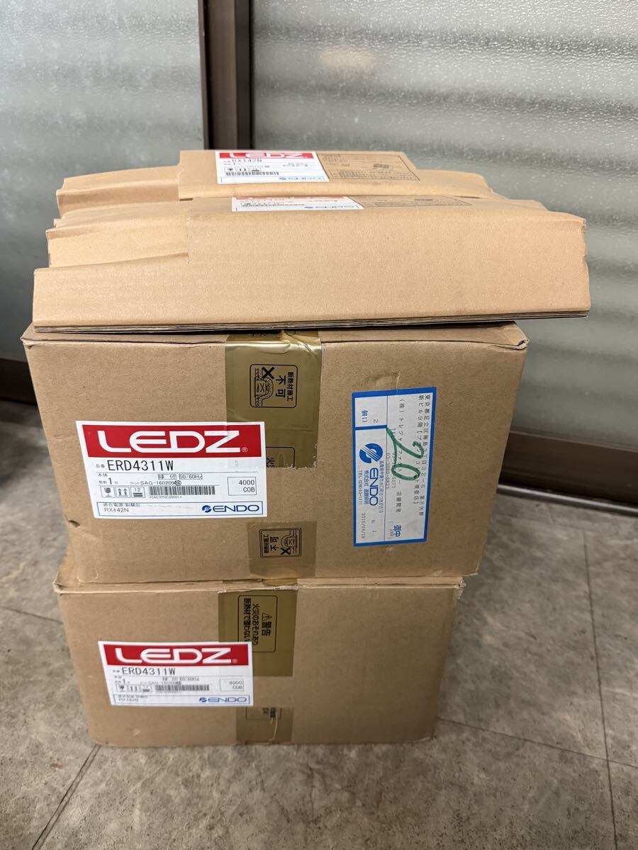 遠藤照明　LEDZ ERD4311W LEDダウンライト　2点