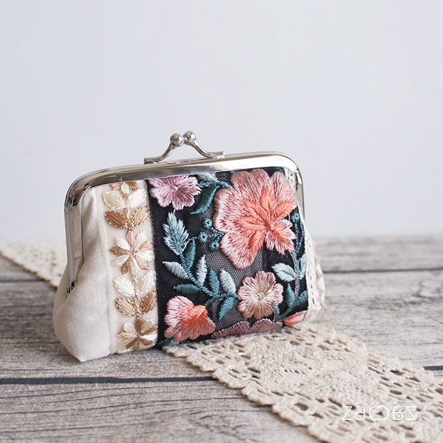 《ハンドメイド》ミニがま口ポーチ/インド刺繍リボン
