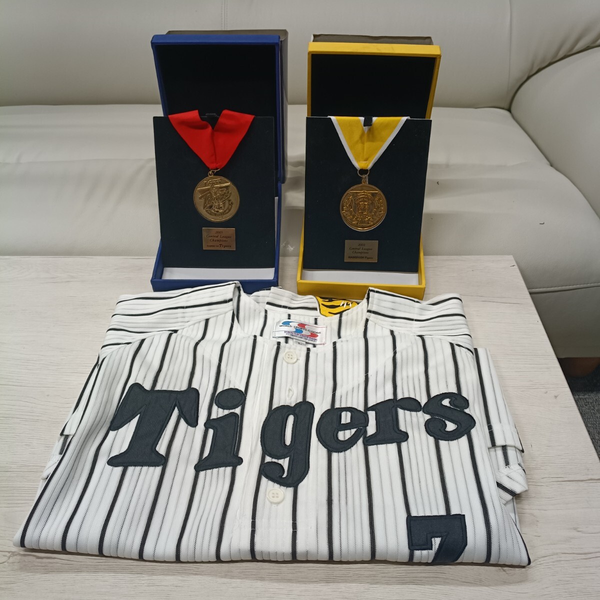MS6/ 阪神タイガース ユニフォーム #7＋優勝記念メダル2個セット 2003 2005 セリーグ優勝 Tigers コレクション
