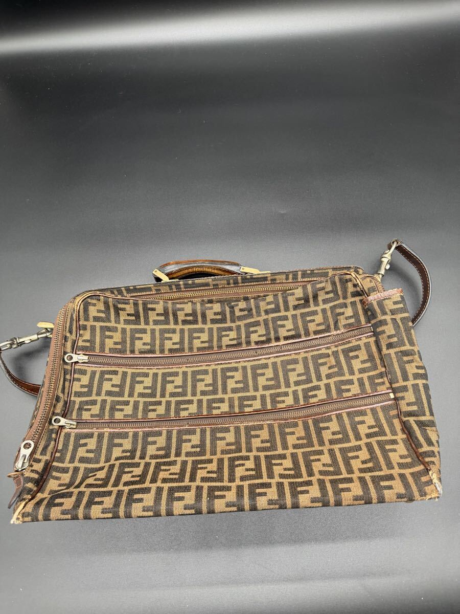 FENDI フェンディ ズッカ柄 ガーメントバッグ ガーメントケース スーツケース ハンガーケース イタリア製