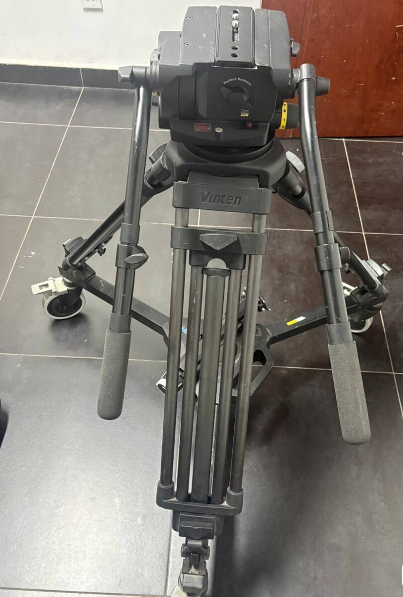 Vinten Vision250 三段カーボン脚150mm 