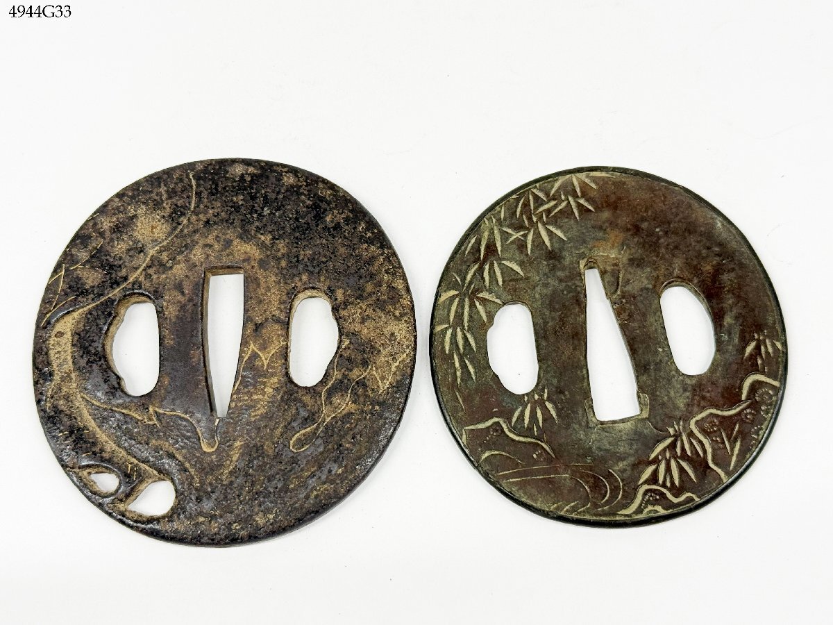 鍔 2点 おまとめ 山水図 金工 直径 約68cm/63cm 刀装具 武具 古美術 金属工芸 骨董 時代物 アンティーク 4945G33-21
