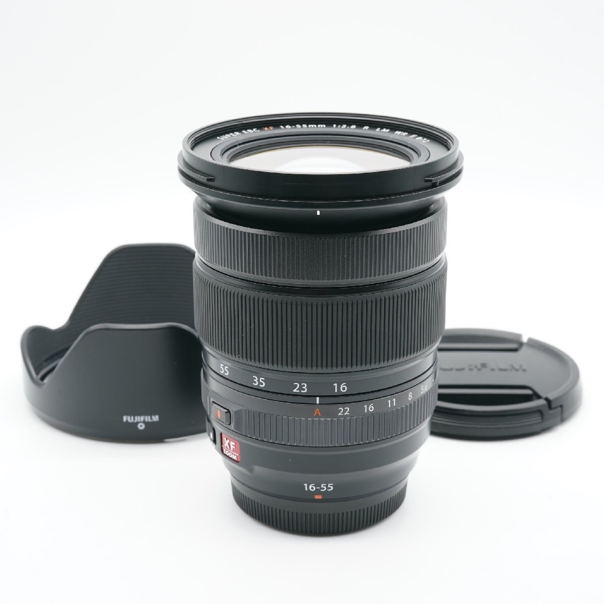ほぼ新品 フジフイルム XF 16-55mm F2.8 R LM WR II あると嬉しい純正フード付！