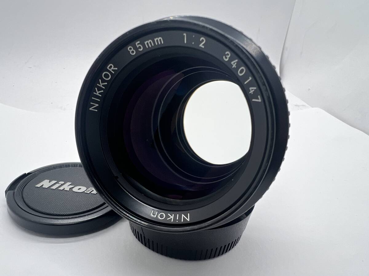 [美品・動作品・光学OK] ニコン Nikon Ai-s Ais Nikkor 85mm f/2 Portrait MF Lens for NIKON F Mount