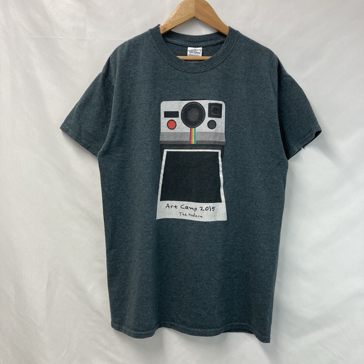★大特価★【500円スタート】GILDAN メンズ Tシャツ Art Camp 2015 The Modern グリーン 古着 半袖 サイズM【20260515-15】