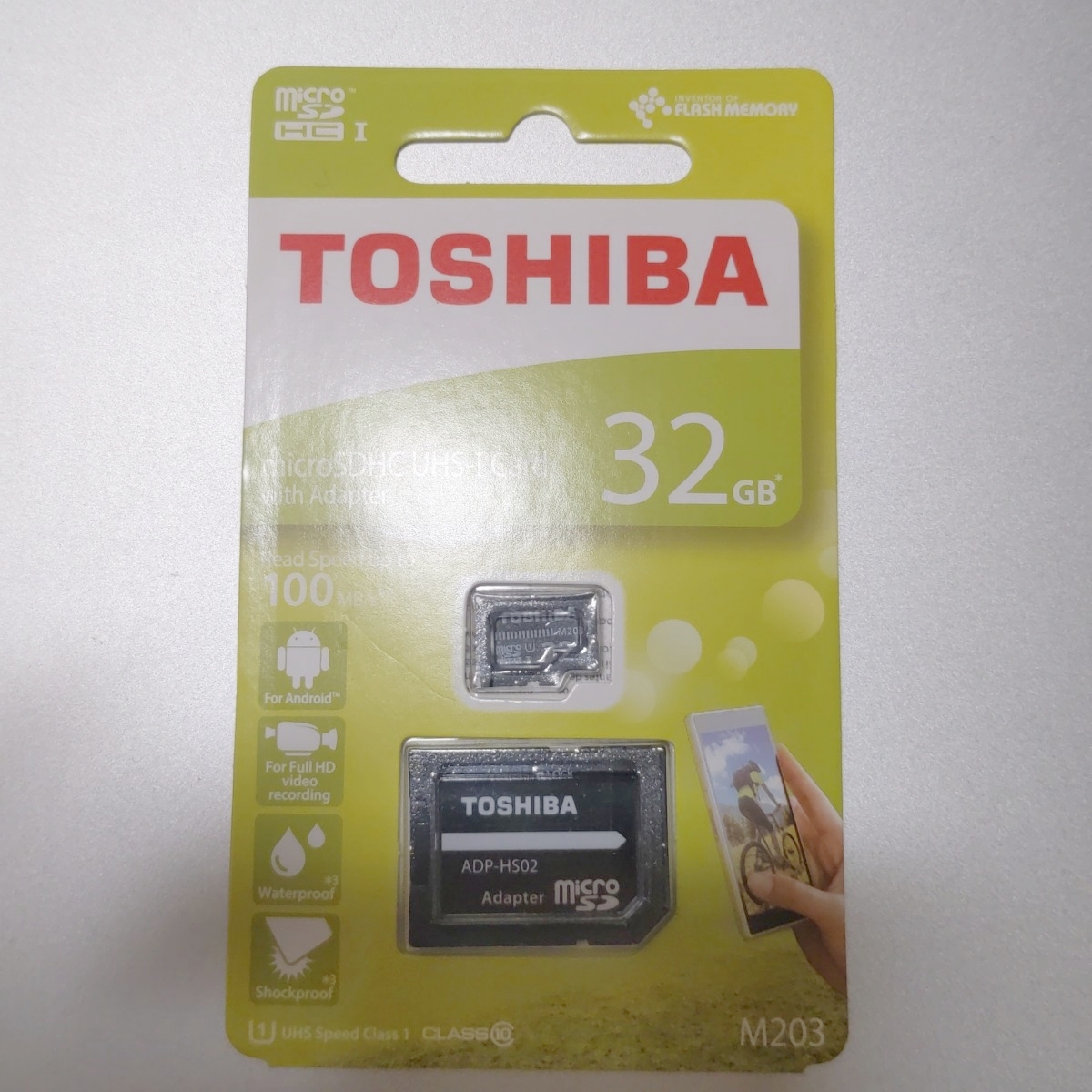 新品未開封32GB TOSHIBA microSDHC 東芝 SDアダプター付 MicroSDカード
