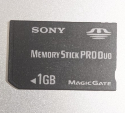 1GB SONY Memory Stick Pro Duo メモリースティック ソニー 動作確認済み