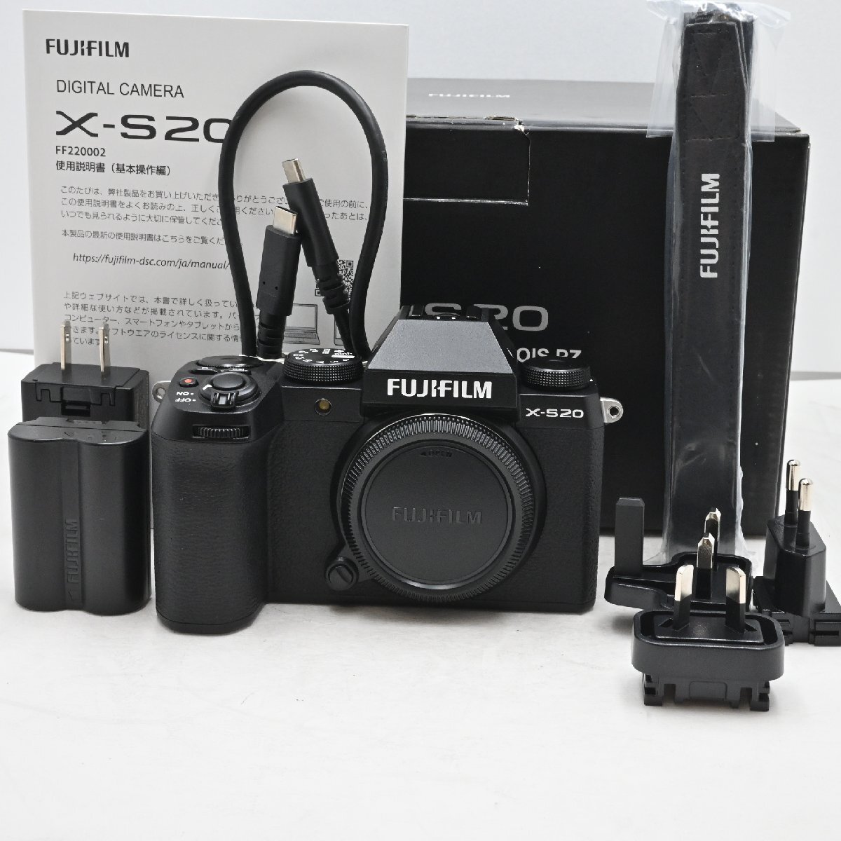 ショット数『272』富士フイルム(FUJIFILM) ミラーレスデジタルカメラ X-S20 ボディ