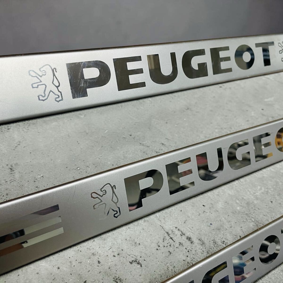 ★送料無料 プジョー 505 PEUGEOT ドアシルプレート 左右セット シルバー★