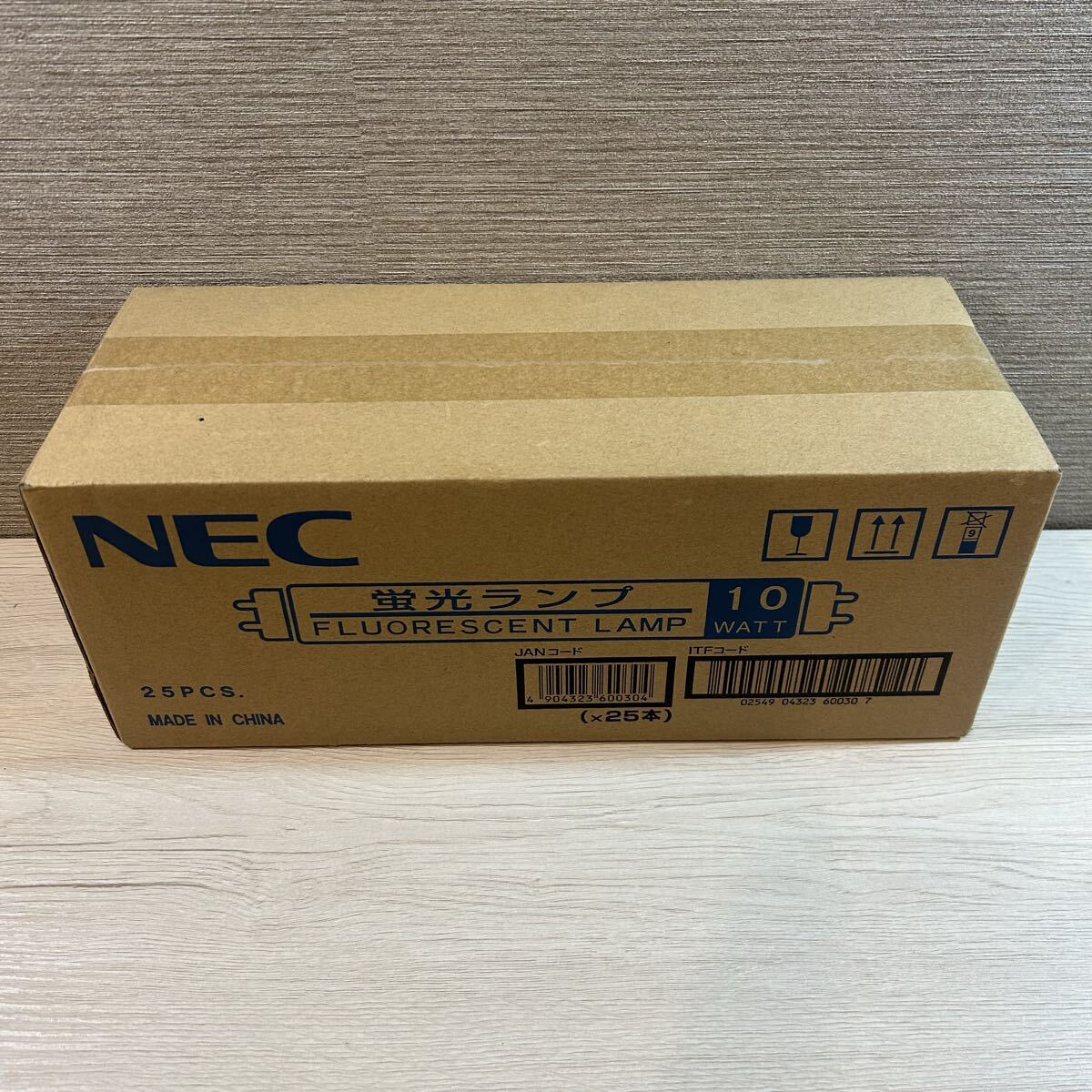 未開封 未使用品 NEC 直管蛍光灯 グロースタータ形 10W 昼光色 FL10D 25本入　新品　