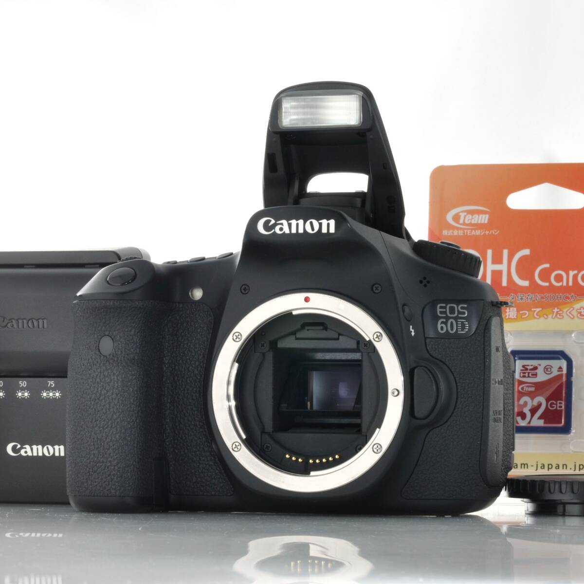 8月限定5千円引き中（29,999円⇒24,999円）撮影枚数僅か2,743枚【キヤノン】Canon EOS 60D デジタル一眼レフ + SDカード付き #S655a