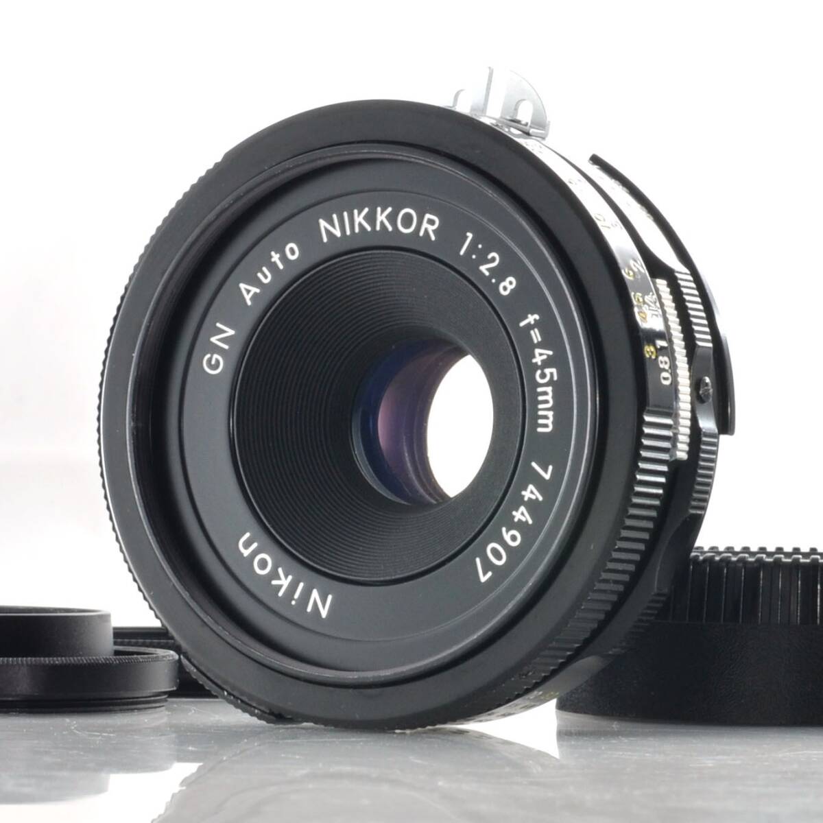 8月限定5千円引き中（49,999円⇒44,999円）【ニコン】Nikon GN Auto 45mm F2.8 + HN-4専用フード MFレンズ #U257