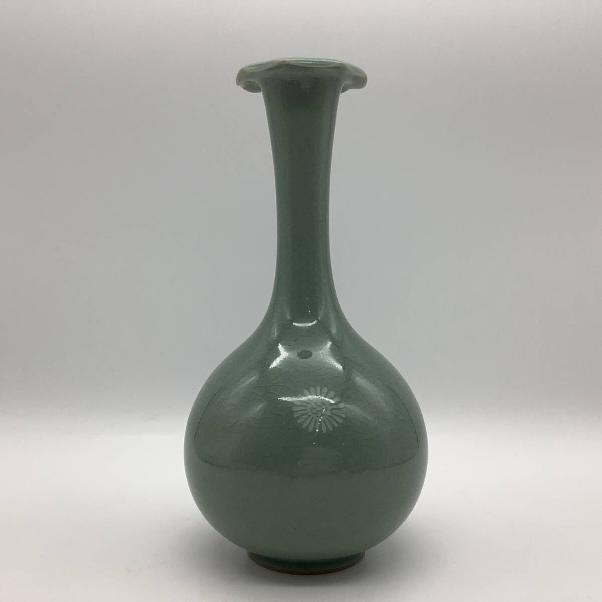 n5979 中国美術？ 『泉』 造 青磁 花瓶 花入 青磁 壺 一輪挿し 貫入 共箱 中国古玩？ コレクション