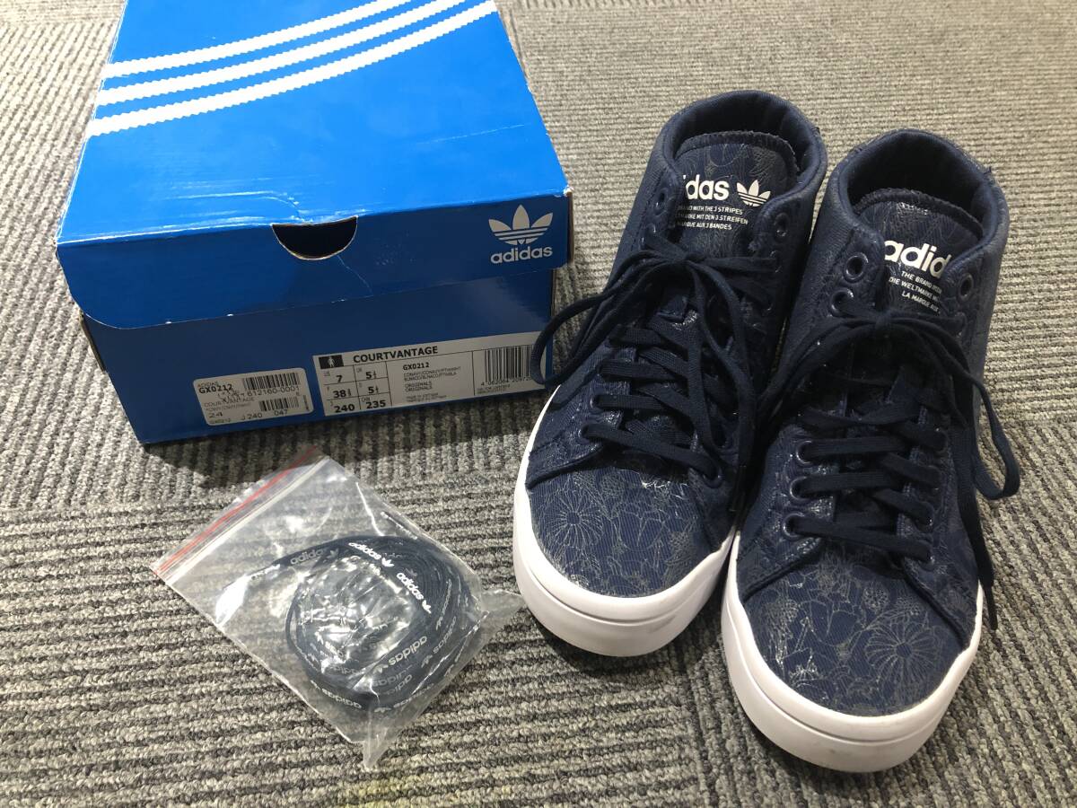 n7208 adidas アディダス ミドルカットスニーカー COURTVANTAGE GX0212 ハイカット レディース JP24cm 花柄 ネイビー 中古品