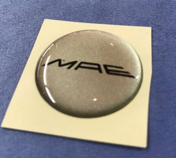 送料込 在庫限り 激レア MAE エンブレム SILVER 汎用品 【定形郵便物にて郵送 追跡無保証無ですのでノークレームノーリターンにて】S