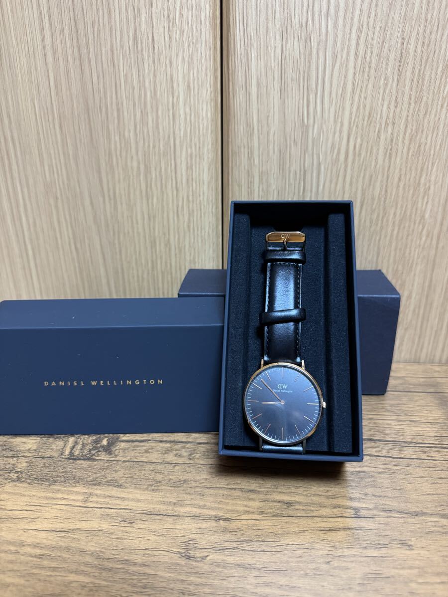 Daniel Wellington 腕時計 ダニエルウェリントン 黒　電池切れ　J-930