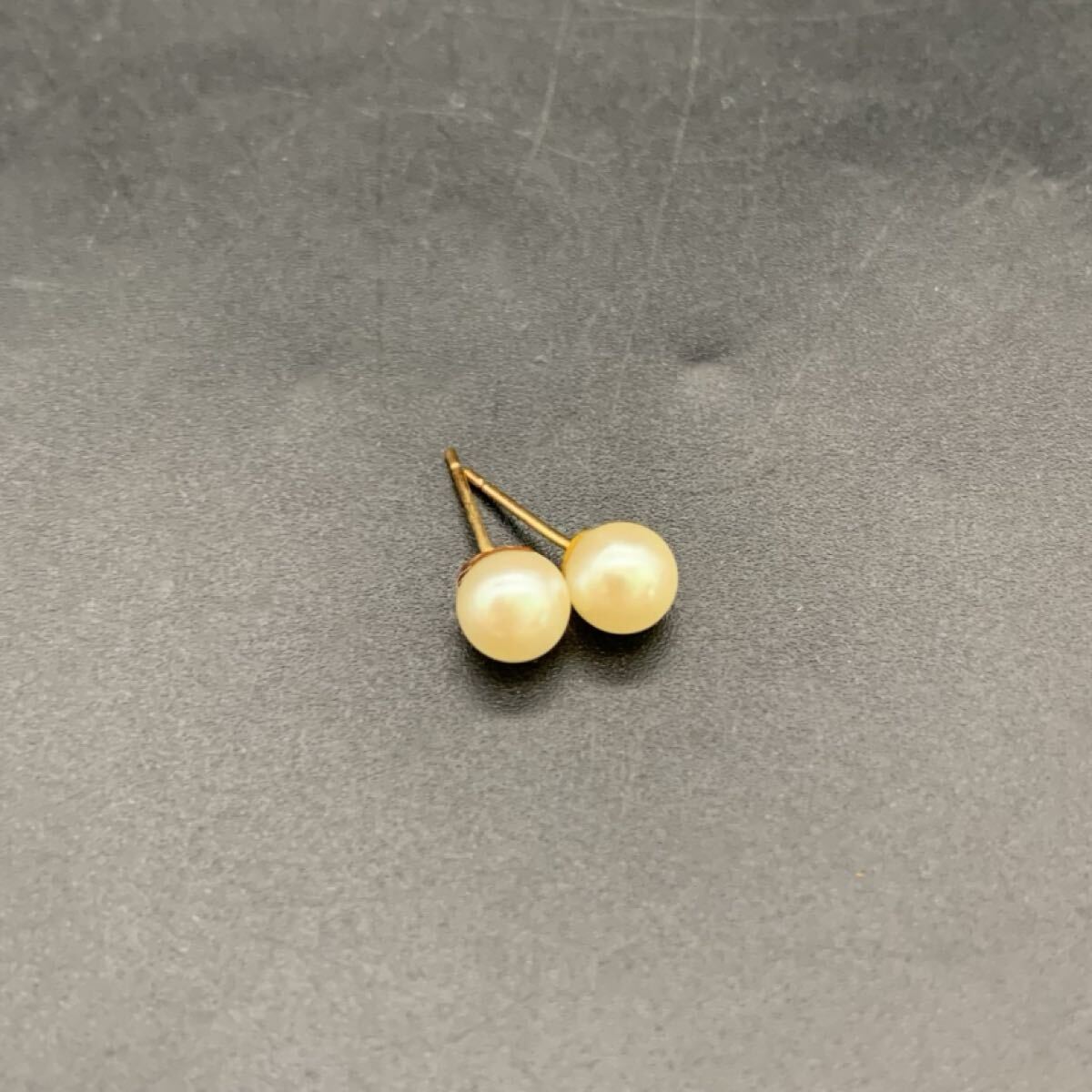 杉本　5月　NO.161 ピアス　パール　真珠　キャッチなし　金具ゴールド　アクセサリー　汚れ多数あり　レディース　総重量0.4g 小物
