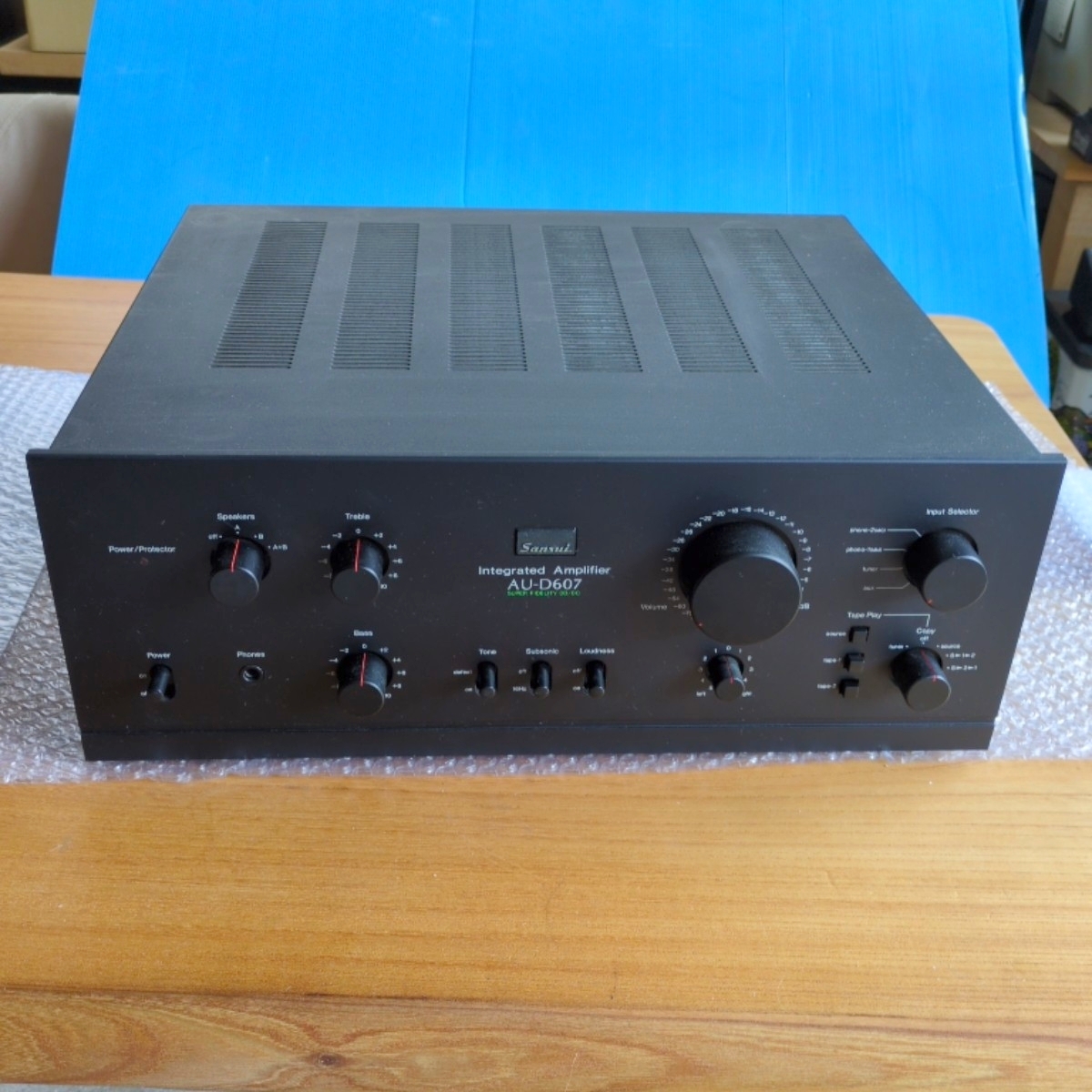 SANSUI サンスイ AU-D607 プリメインアンプ オーディオ 山水