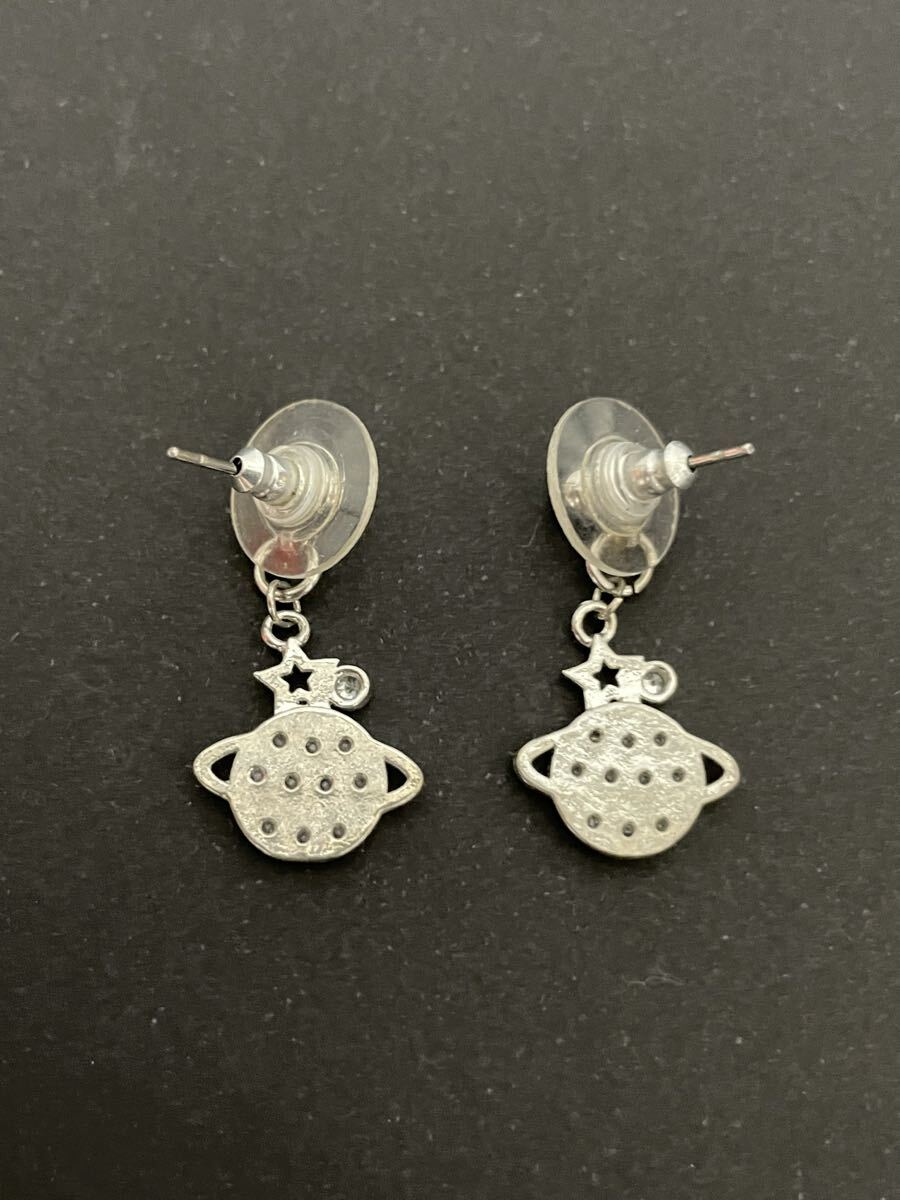Vivienne Westwood ヴィヴィアンウエストウッド 惑星モチーフ ピアス シルバー