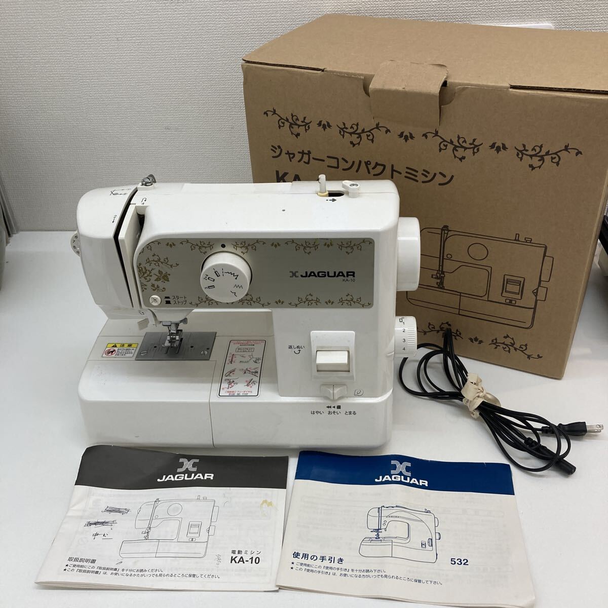 【2491】JAGUAR ジャガー コンパクトミシン KA-10 電動ミシン 通電確認済 現状での出品です