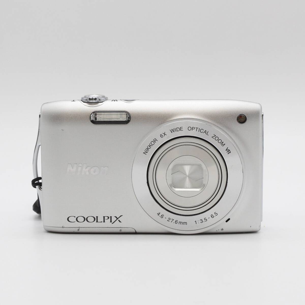 【Nikon ニコン】 COOLPIX S3300 クールピクス コンパクトデジタルカメラ デジカメ 通電確認済み 充電器付き