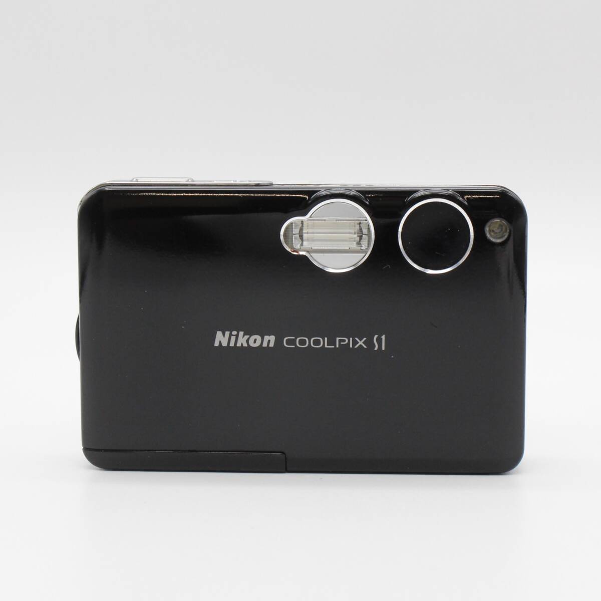 【Nikon ニコン】 COOLPIX クールピクス S1 コンパクトデジタルカメラ デジカメ 通電確認済み 充電器付き ブラック