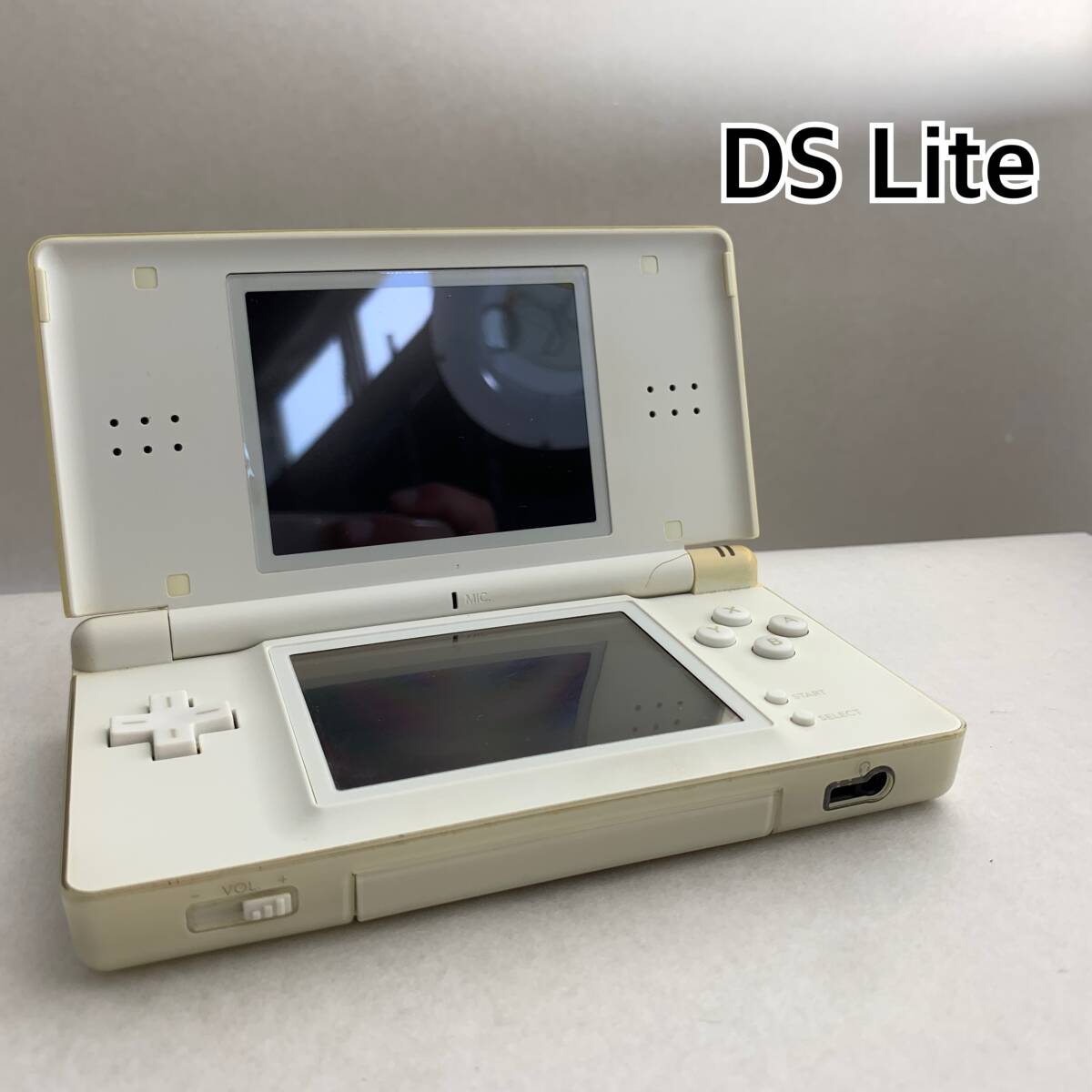 1円～ 6TA28780526 Nintendo ニンテンドー 任天堂 DS Lite ライト 本体 タッチペン欠品 電源ケーブル欠品 USG-001 通電動作未確認 現状品
