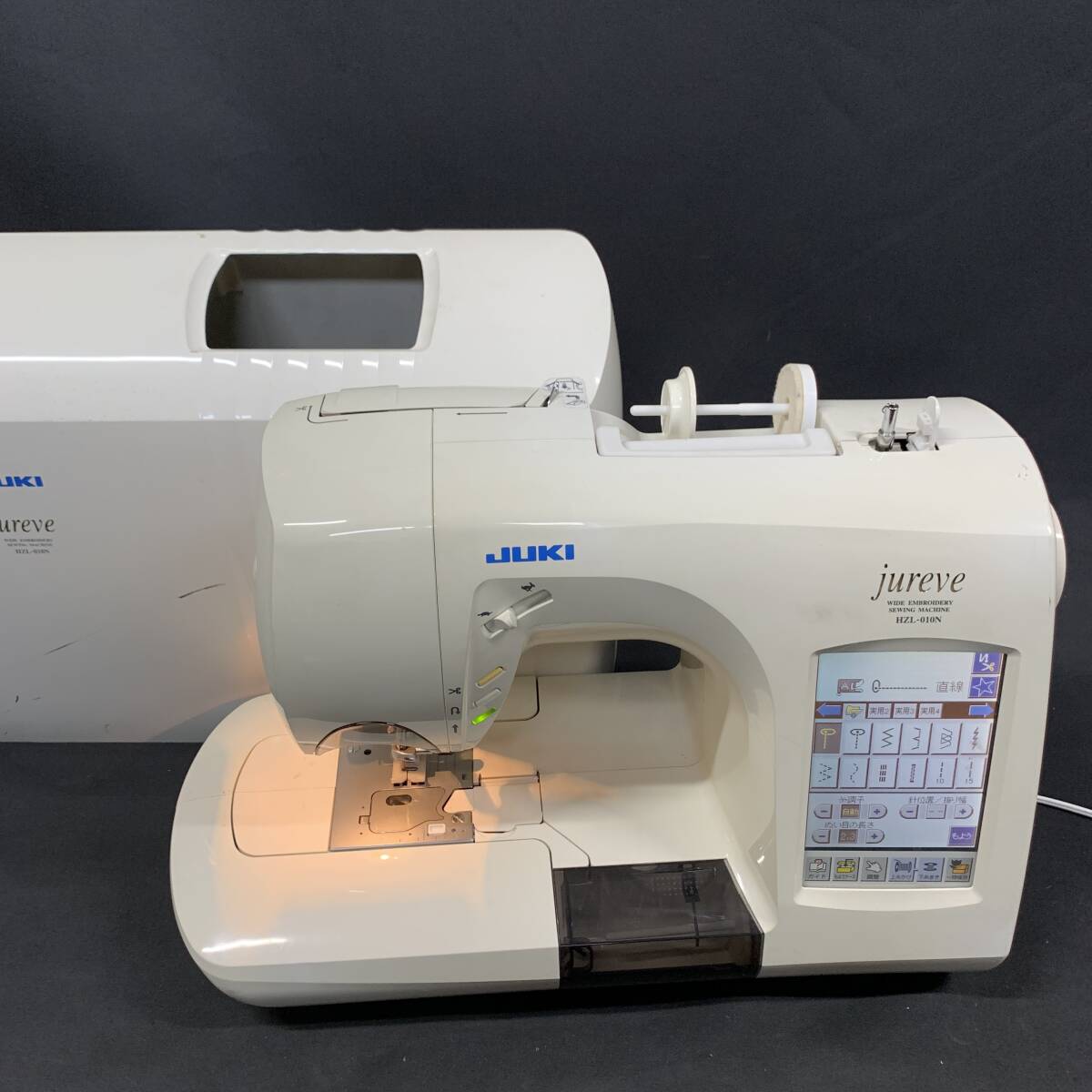 1円～ 4TA61710526 JUKI ジューキ jureve ジュレーブ コンピューターミシン 裁縫 ハンドクラフト HZL-010N 通電確認 動作未確認 現状品