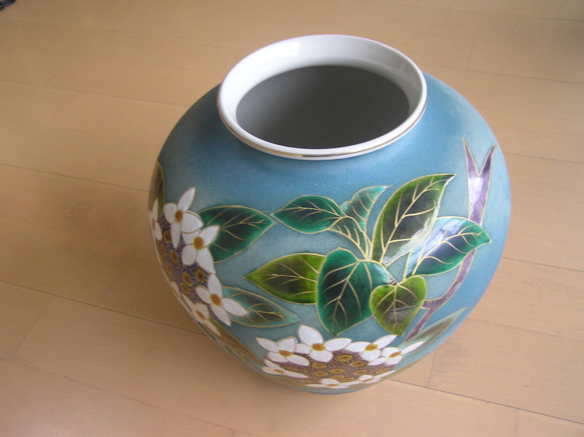 【送料無料!!】九谷焼 青峰 花瓶(木箱付き)