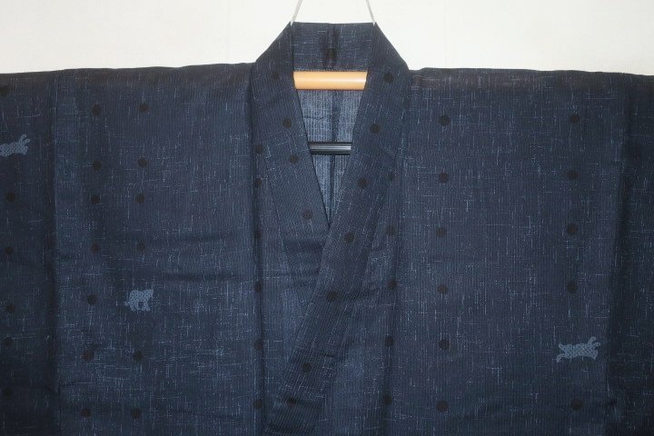 弐11737RM 遠州織綿絽透かし織 男着物浴衣単衣 裄70丈145К黒濃紺に豹と豹紋 新品
