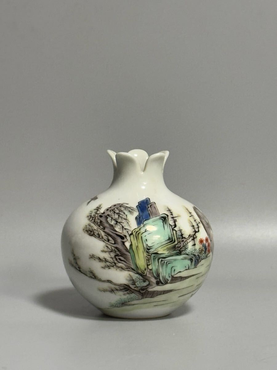 【竹河】中国古美術 清時代 五彩 人物 花瓶 時代物 唐物 古玩 骨董 藏出 置物 骨董品 当時物 置物 高さ9cm w16