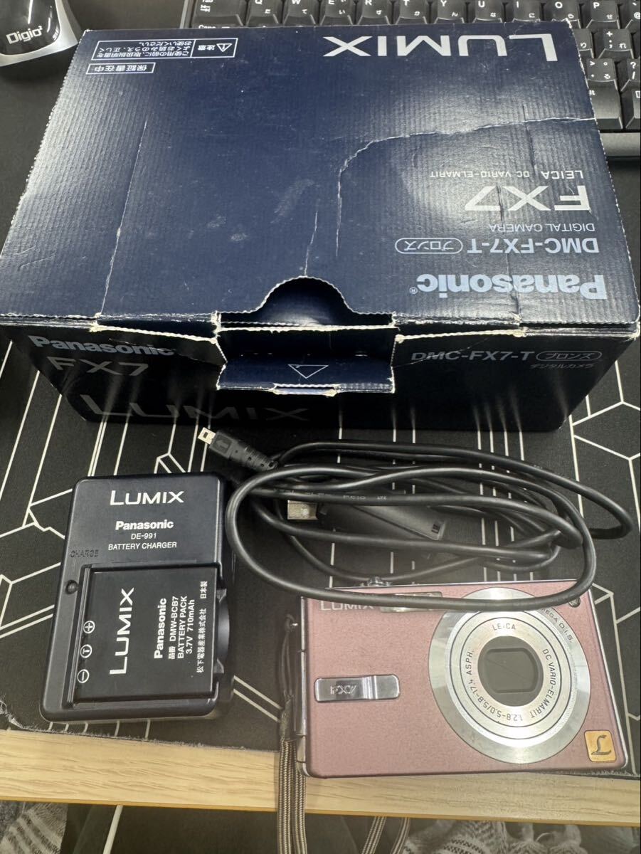 【】パナソニック Panasonic LUMIX DMC-FX7 通電確認済み