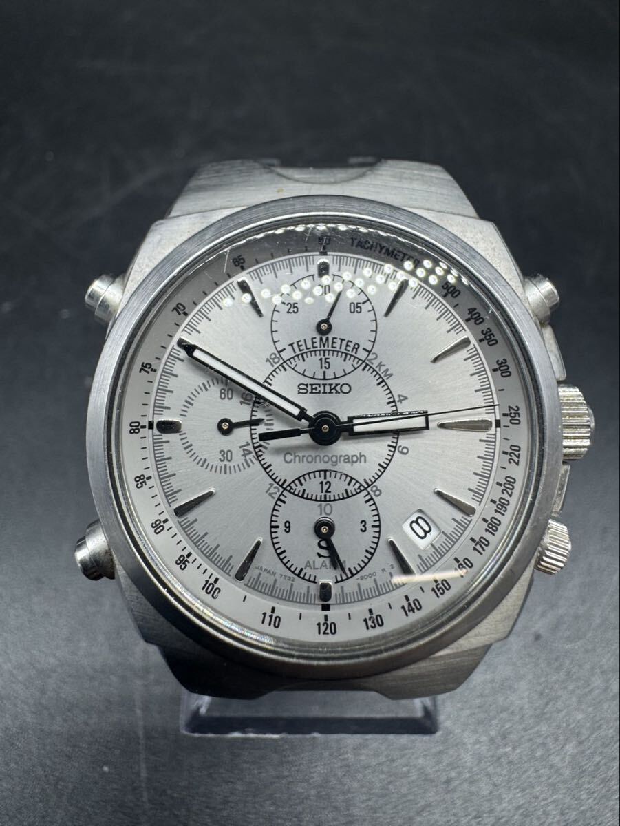 【】SEIKO セイコー 7T32-9000 シルバー クロノグラフ ラウンド ステンレス 10BAR Quartz 腕時計 デイト グレー文字盤　動作未確認